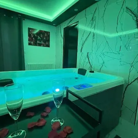 La Suite Casa De Love 2.0 Jacuzzi & Cinema Prive Melun Extérieur photo