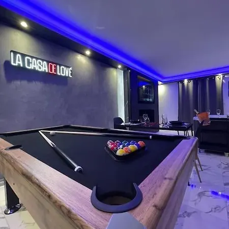 La Suite Casa De Love 2.0 Jacuzzi & Cinema Prive Melun Extérieur photo