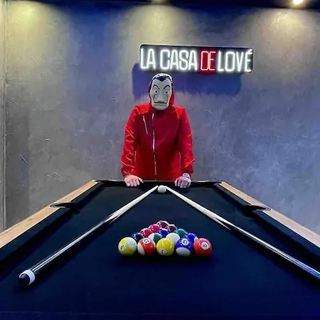 La Suite Casa De Love 2.0 Jacuzzi & Cinema Prive Melun Extérieur photo