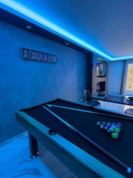 La Casa De 2.0 Jacuzzi & Cinema Prive Appartement Melun